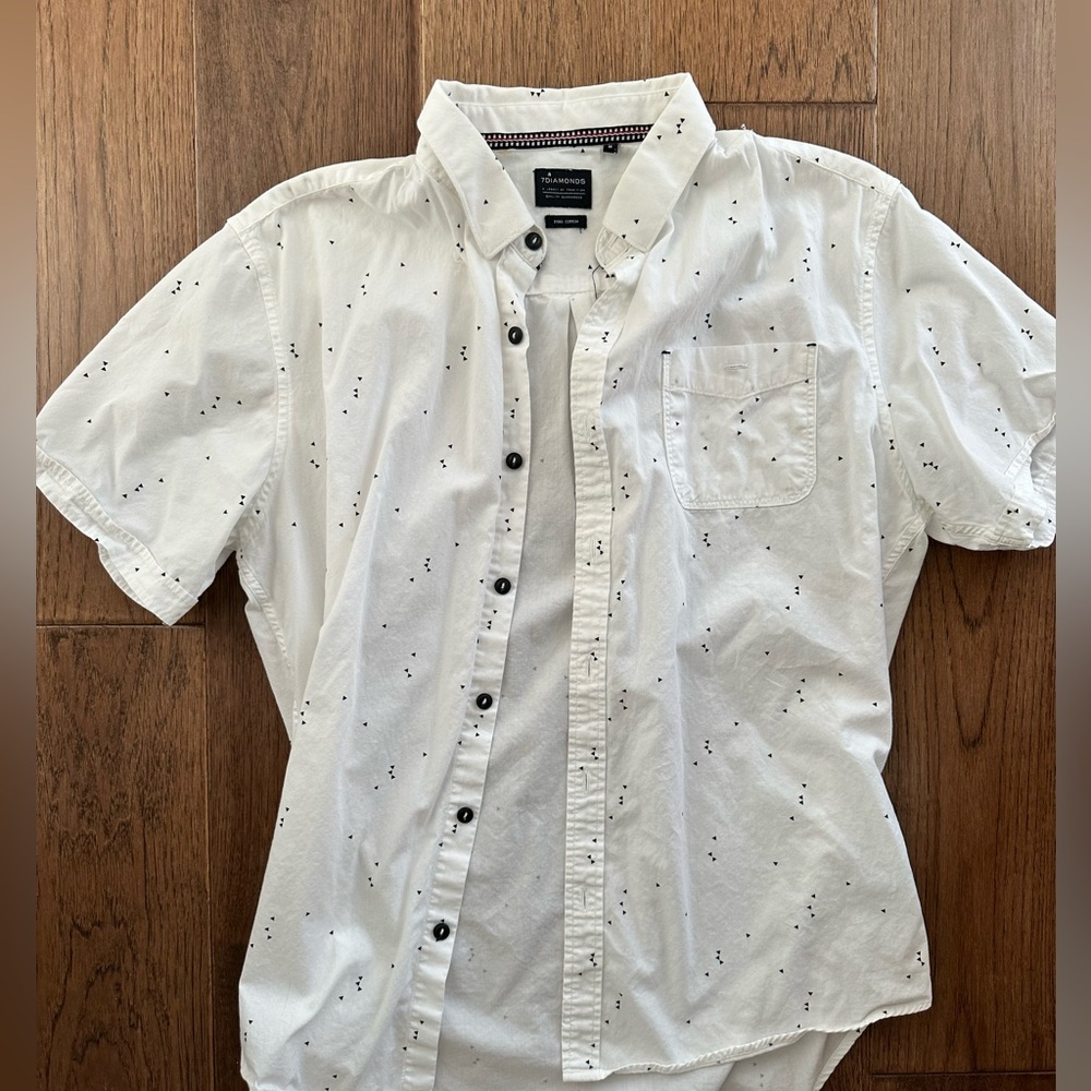 Men’s short sleeve button down